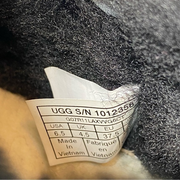 UGG McKay Black Winter Boot 6 1/2 - Picture 9 of 13